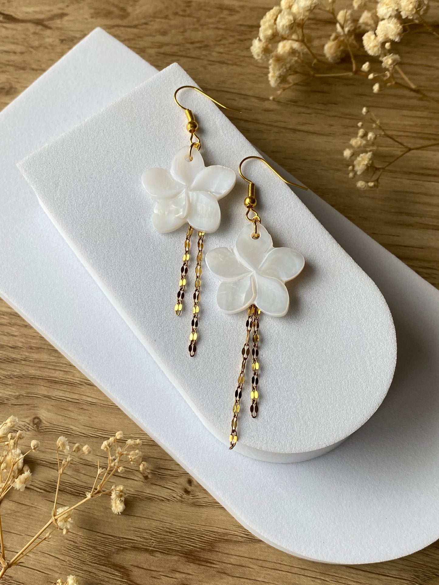 Boucles Flora nacre naturelle