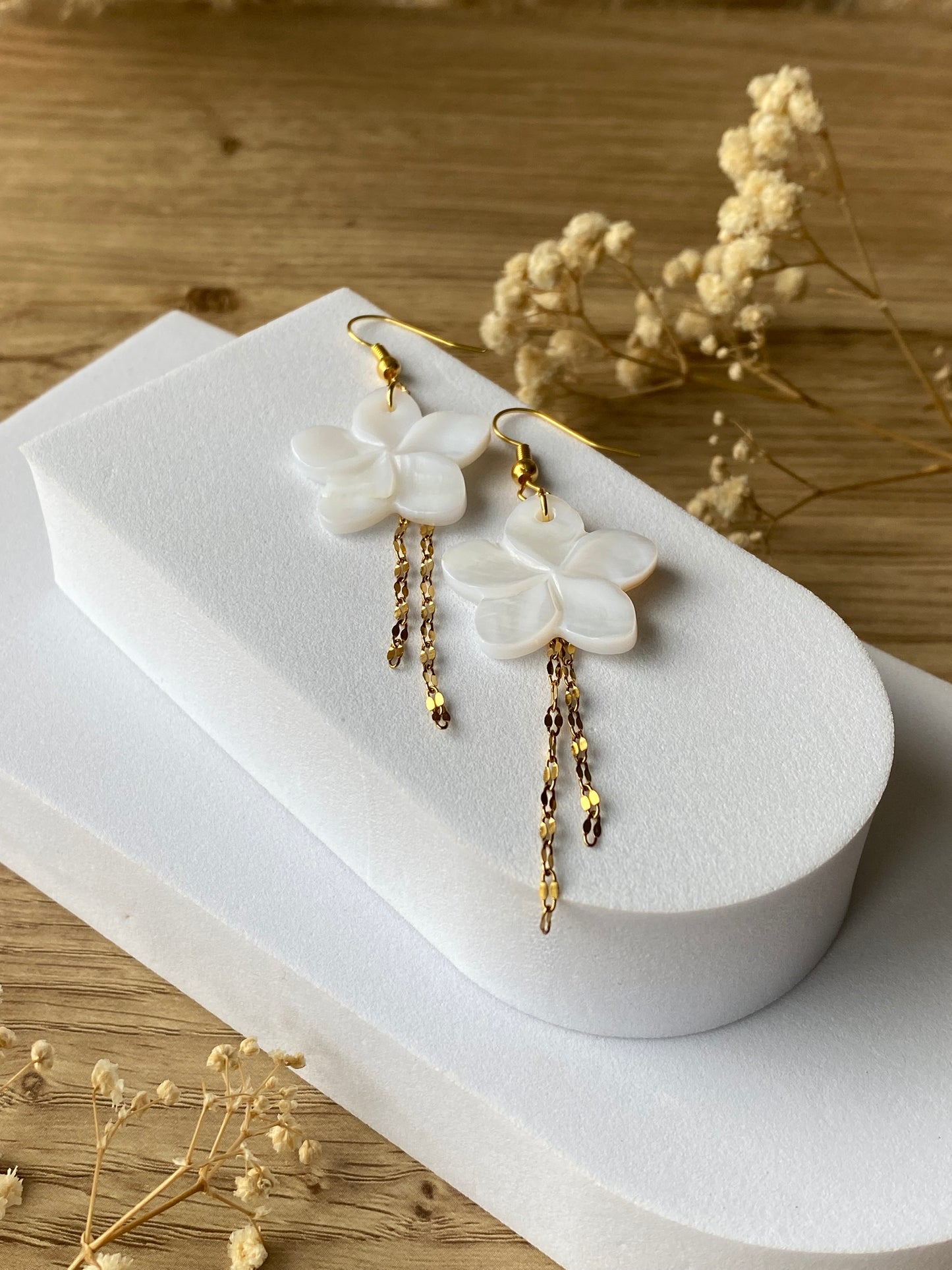 Boucles Flora nacre naturelle